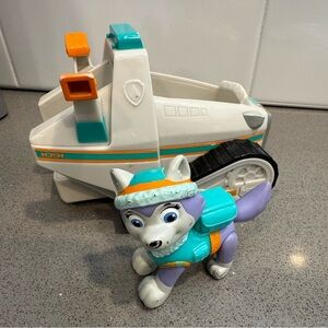 Paw patrol | Everest | Rescue snowmobile